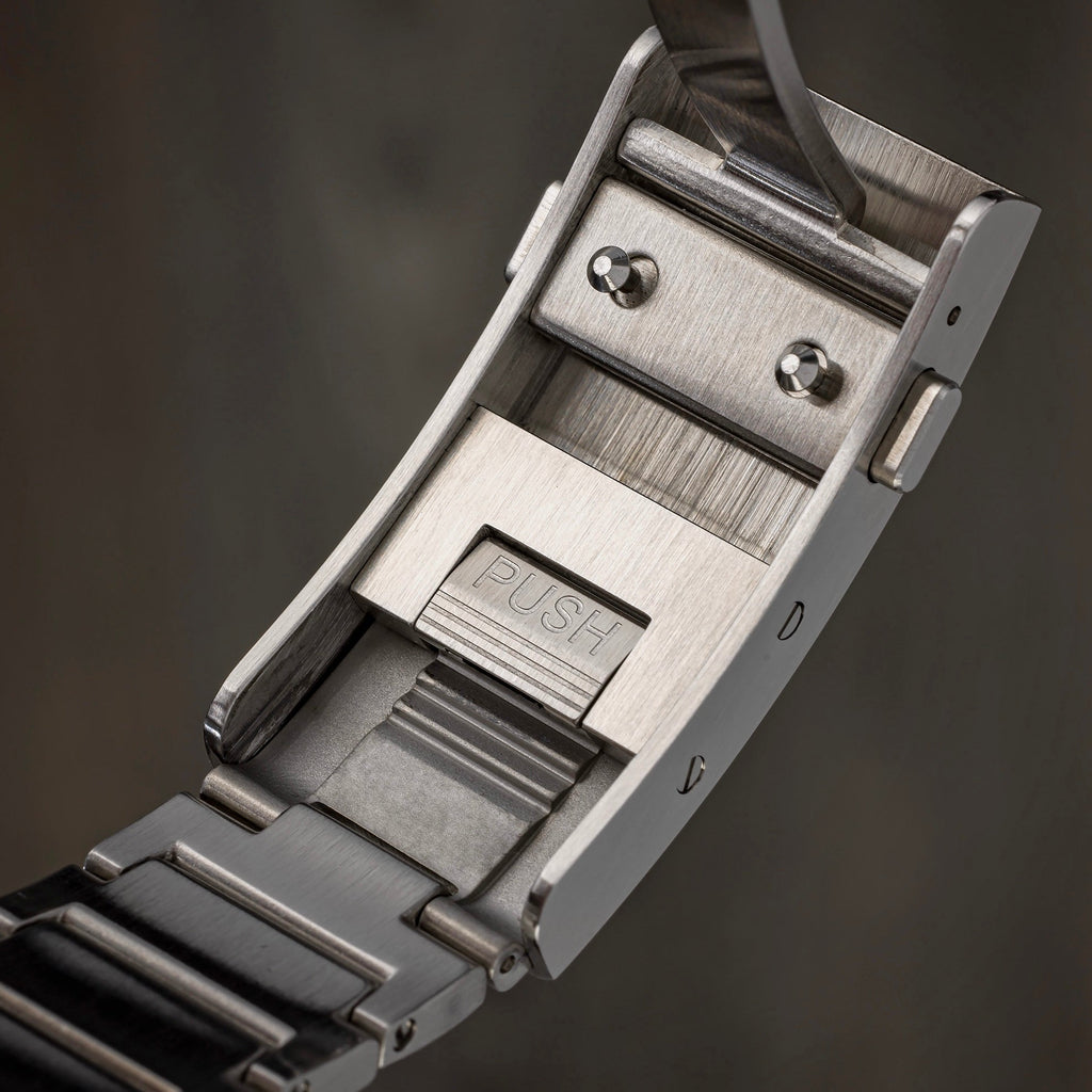 Ocean Crawler Bolt | Electric Reef — Mantis | Limited Edition