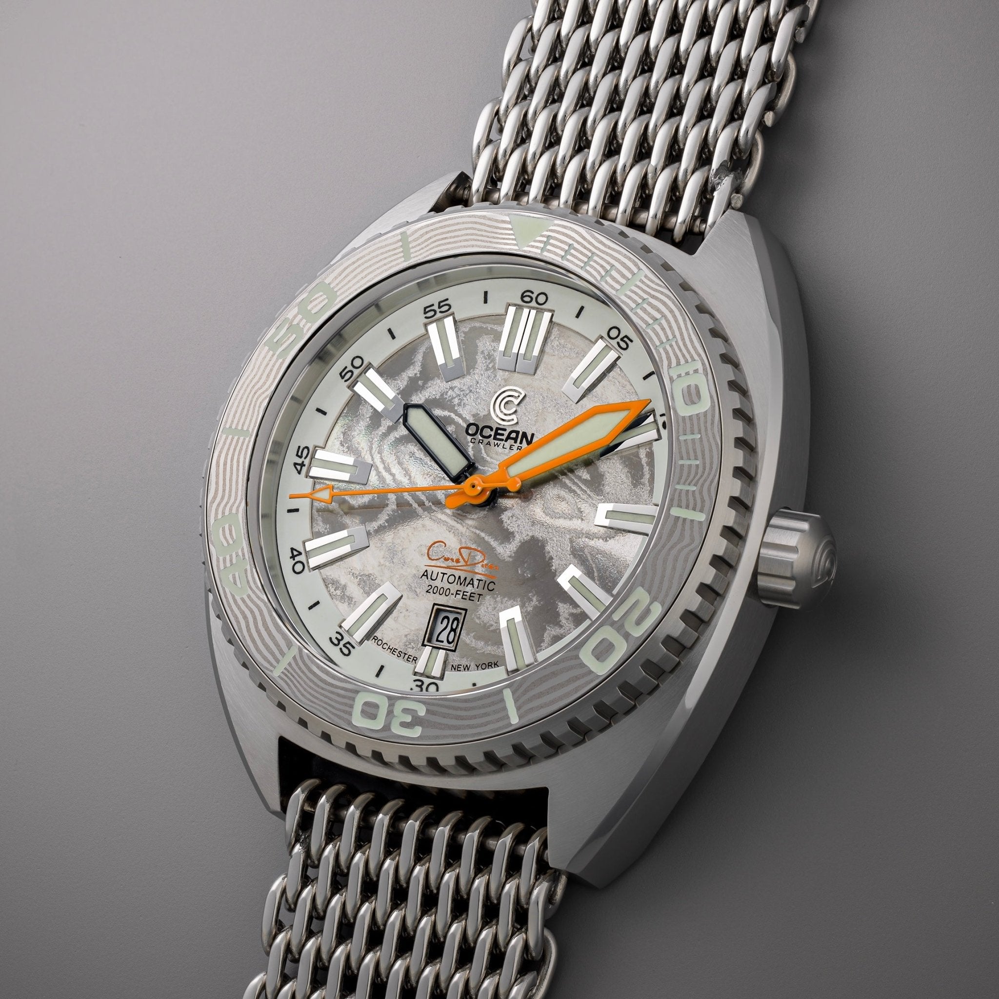 Core Diver - Damascus Steel - 2 Straps Included!